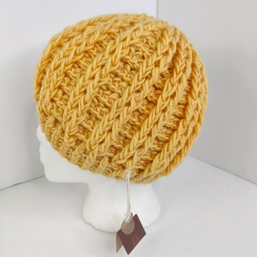 New hand Knit Yellow Wool Beanie Chunky & Thick Super Warm & Very Cute!